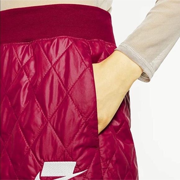 NWT Nike Raspberry Magenta Quilted Nylon Drawstring Joggers Style CJ6256-620 - Picture 16 of 16